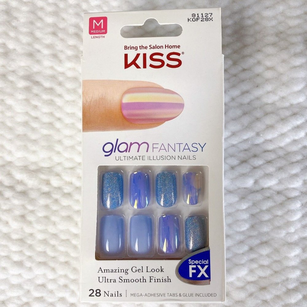 204.  Kiss Glam Fantasy Ultimate Illusion Nails - 81127